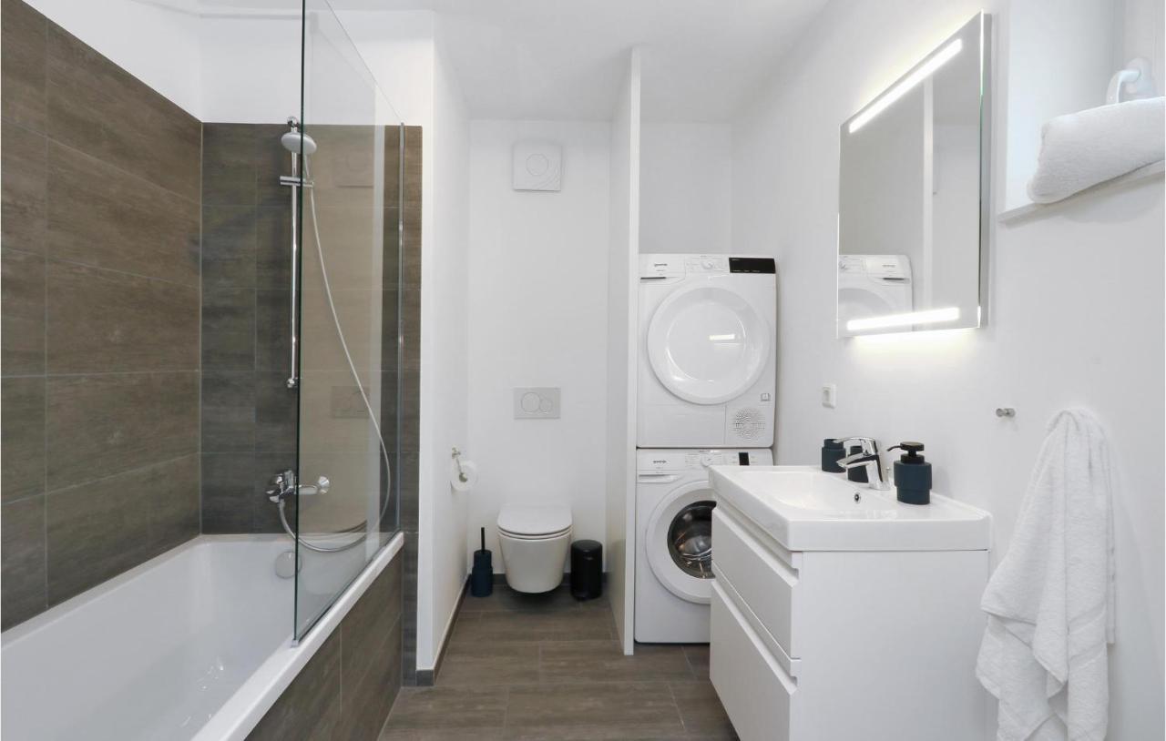 Amazing Apartment In Lembruch-Duemmer See Extérieur photo